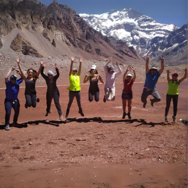 TREKKING A PLAZA FRANCIA - PARQUE PROVINCIAL ACONCAGUA - Imagen 3